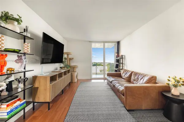 850 N Miami Avenue #W906, Miami, FL 33136