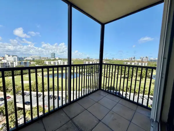 20301 W Country Club Drive #1421, Aventura, FL 33180