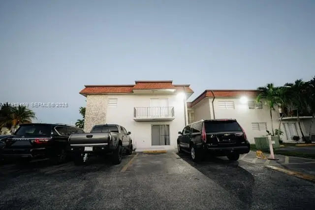 Address Withheld By Seller, Hialeah, FL 33012 - #1