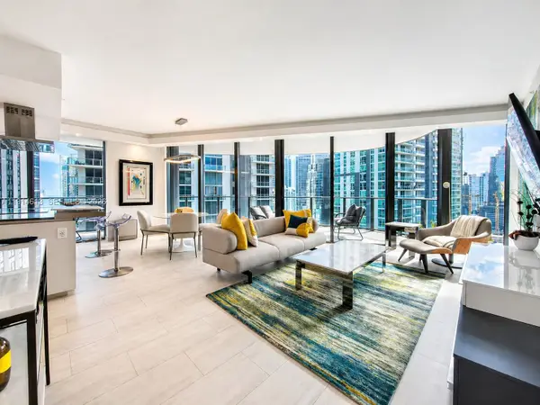 1000 Brickell Plaza #2101, Miami, FL 33131