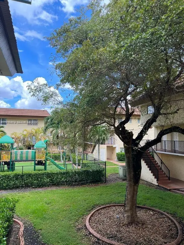 Address Withheld By Seller, Miami, FL 33173