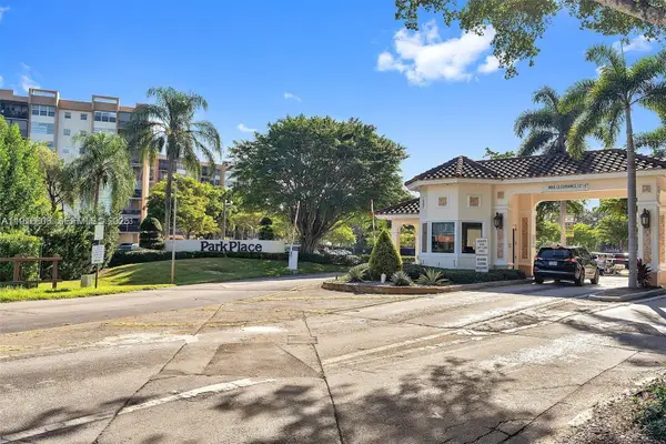 1300 Saint Charles Place #L12, Pembroke Pines, FL 33026