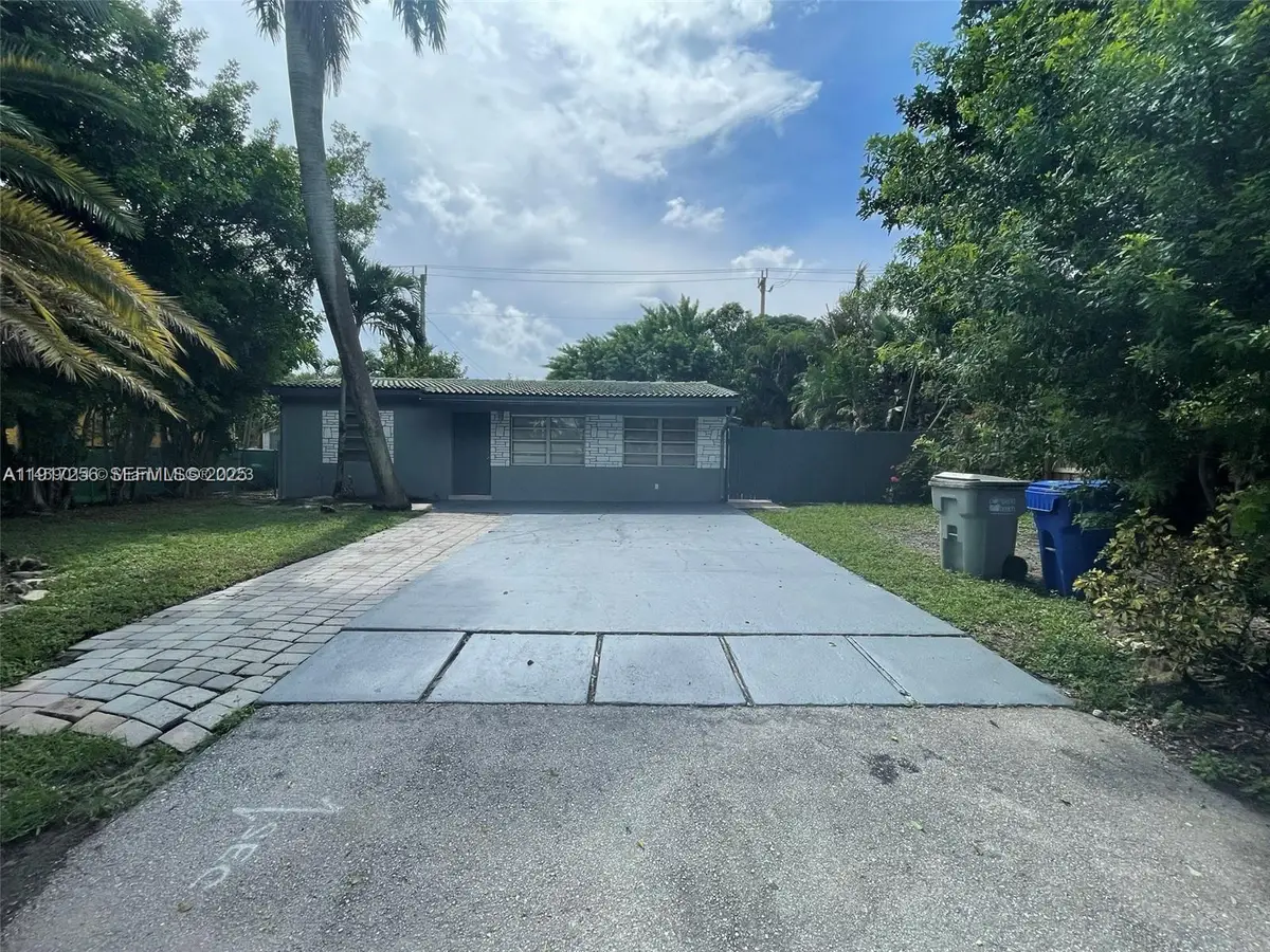 1472 NE 25th Court, Pompano Beach, FL 33064 - #1