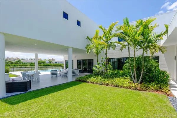 Address Withheld By Seller, Weston, FL 33326