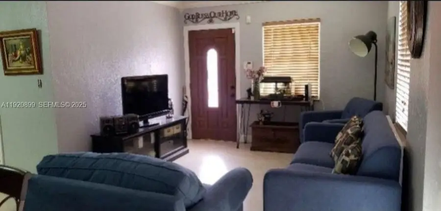 621 E 39th Street, Hialeah, FL 33013 - #2