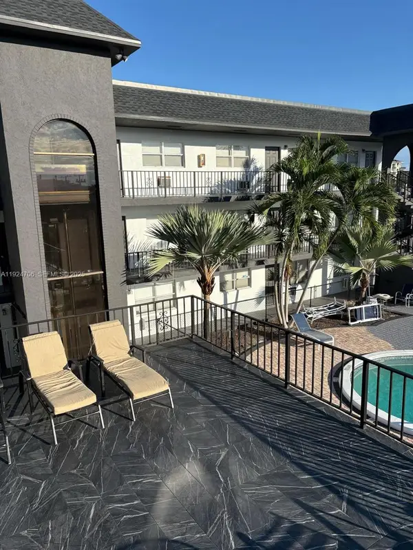1100 NE 9th Avenue #203, Fort Lauderdale, FL 