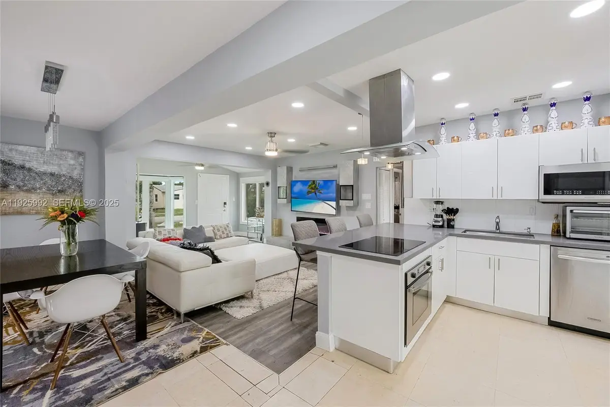 Address Withheld By Seller, Hollywood, FL 33020 - #1