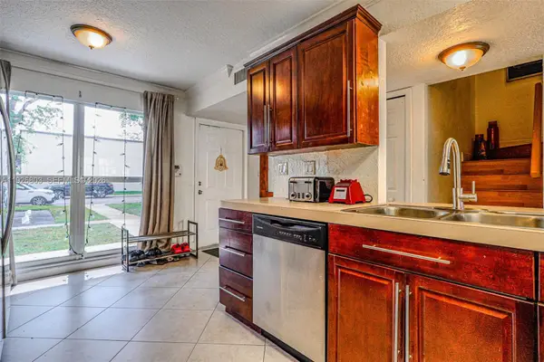 3331 Farragut Street #8A, Hollywood, FL 33021