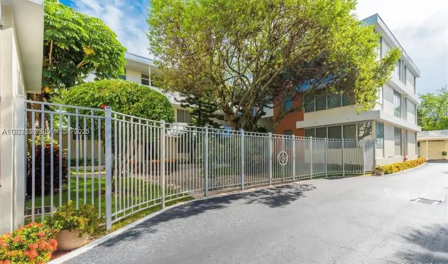10210 Collins Avenue #306, Bal Harbour, FL 33154 - #2