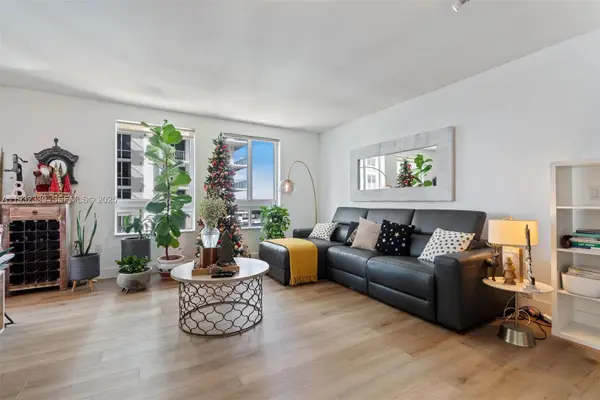 7350 SW 89th Street #1110S, Miami, FL 33156
