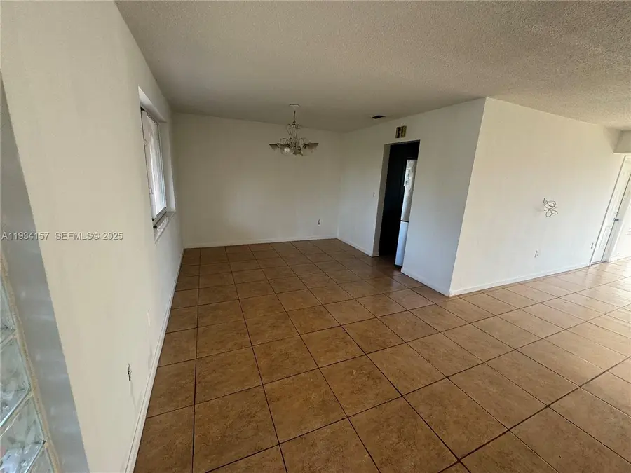 8511 NW 11th Street, Pembroke Pines, FL 33024 - #3