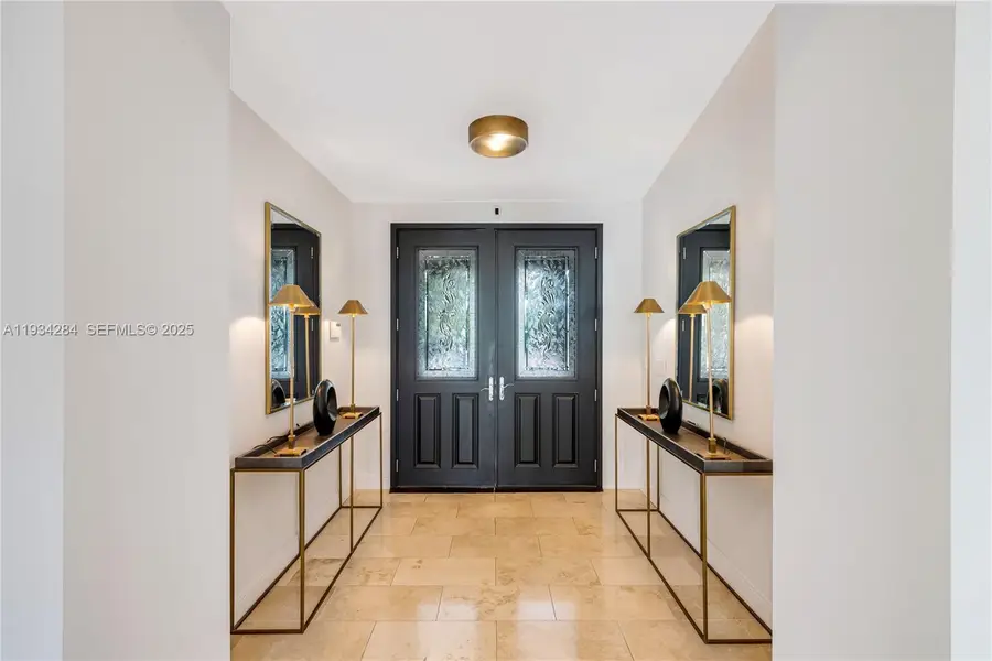 8000 Los Pinos Boulevard, Coral Gables, FL 33143 - #2