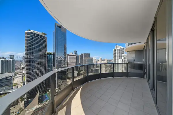 1000 Brickell Plaza #4212, Miami, FL 33131