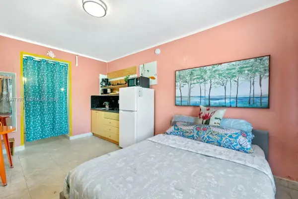 255 W 24th Street #234, Miami Beach, FL 33140