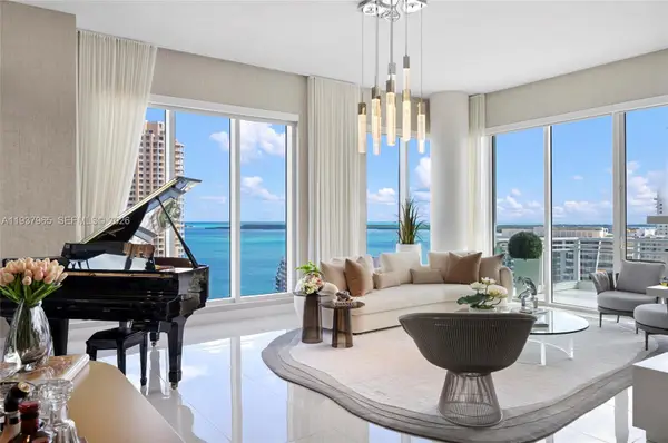 900 Brickell Key Boulevard #2004, Miami, FL 33131