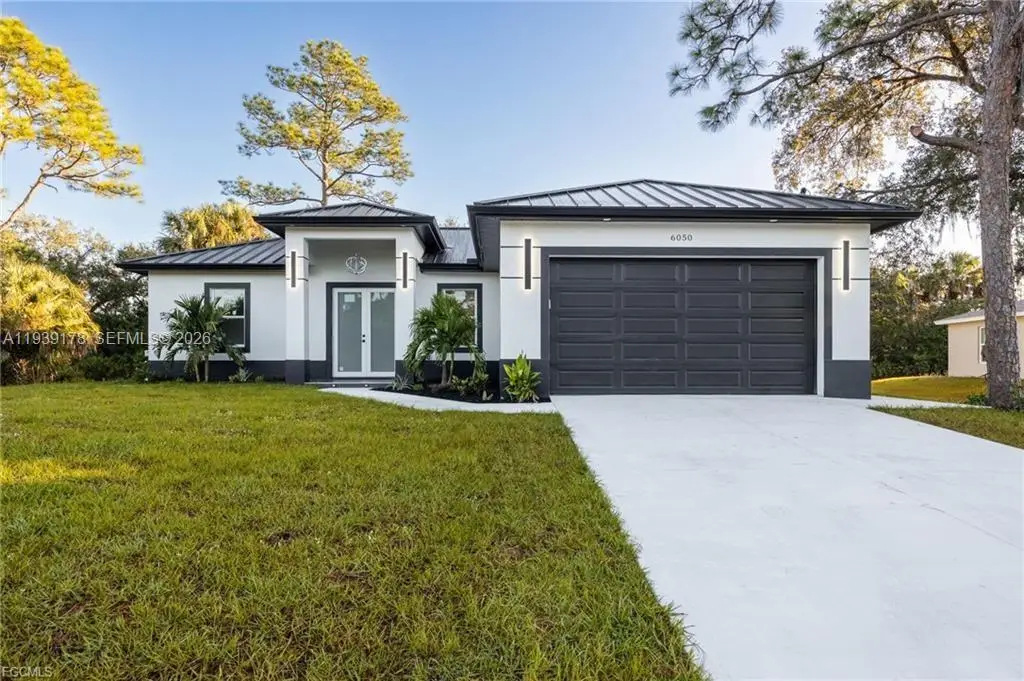 6050 N Moss Circle, Labelle, FL 33935 - #1