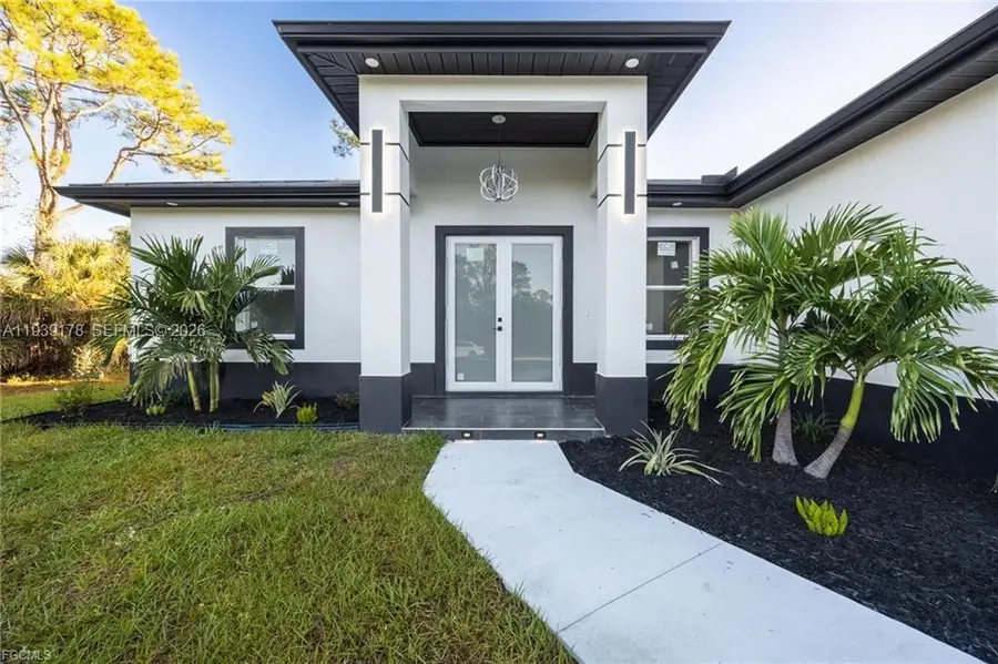 6050 N Moss Circle, Labelle, FL 33935 - #2