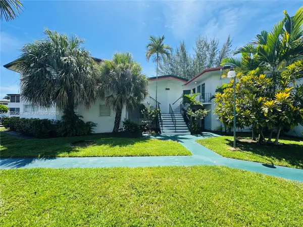 18740 NE 18th Avenue #142, Miami, FL 33179
