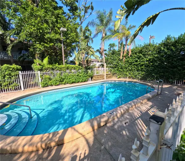 1423 Holly Heights Drive #15, Fort Lauderdale, FL 33304