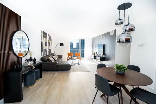 1200 Brickell Bay Drive #3524, Miami, FL 33131