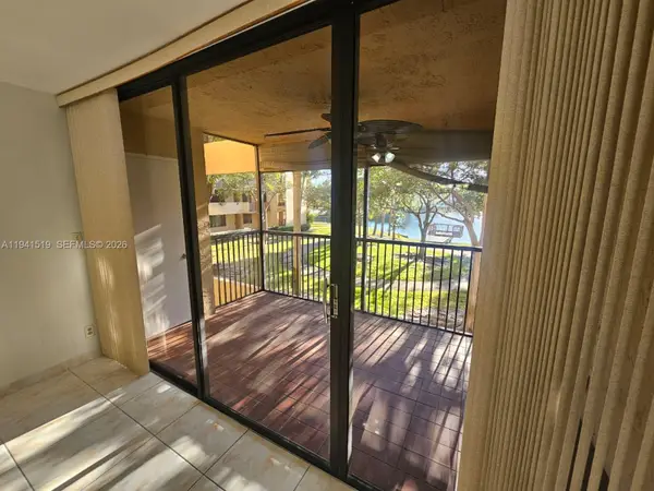 8592 W Sunrise Boulevard #209, Plantation, FL 33322