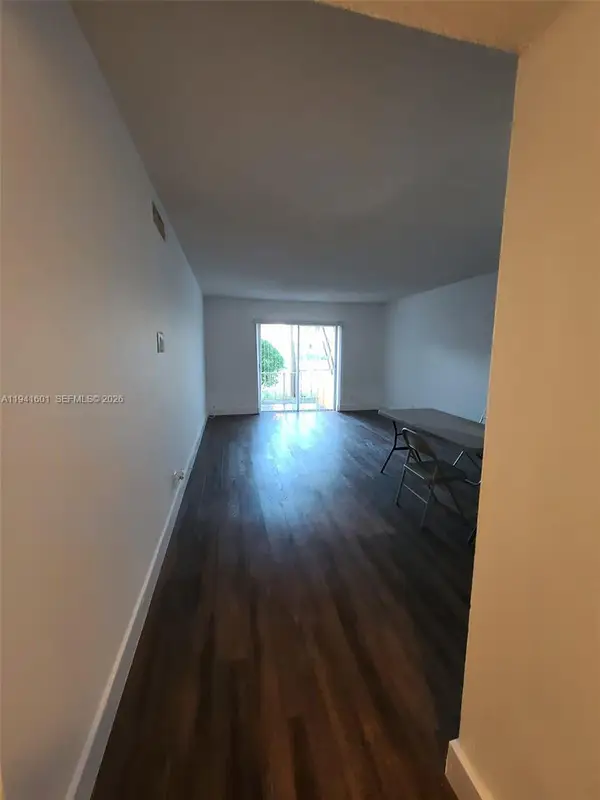 18111 NW 68th Avenue #G106, Hialeah, FL 33015