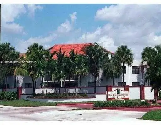 9421 Fontainebleau Boulevard #204, Miami, FL 33172