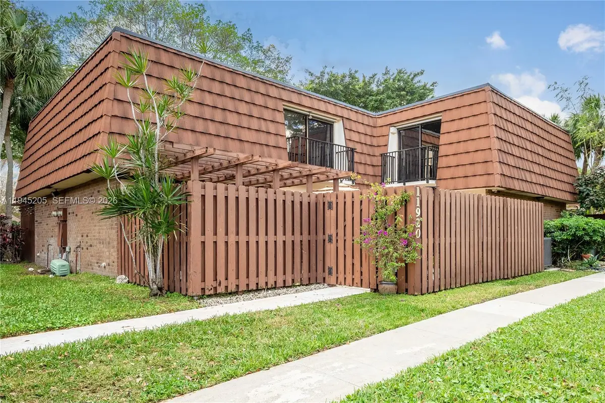 11920 SW 9th Manor, Davie, FL 33325 - #1