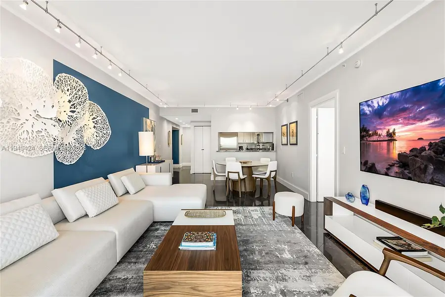 540 W Ave 2311 #2311, Miami Beach, FL 33139 - #3