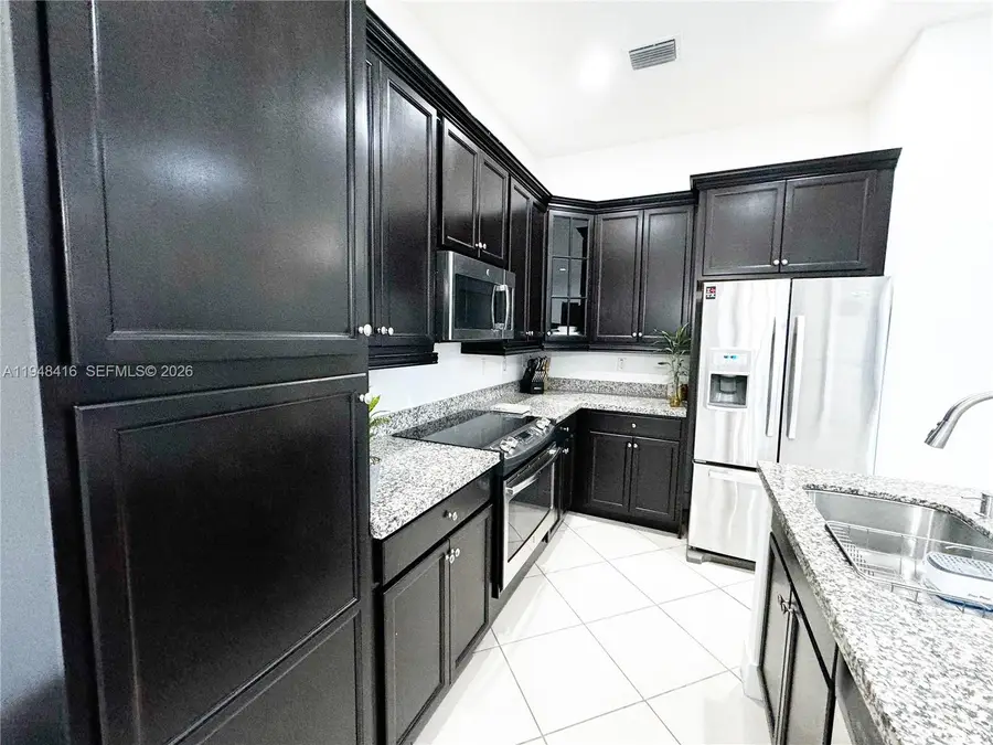 3209 W 98th Place, Hialeah, FL 33018 - #3