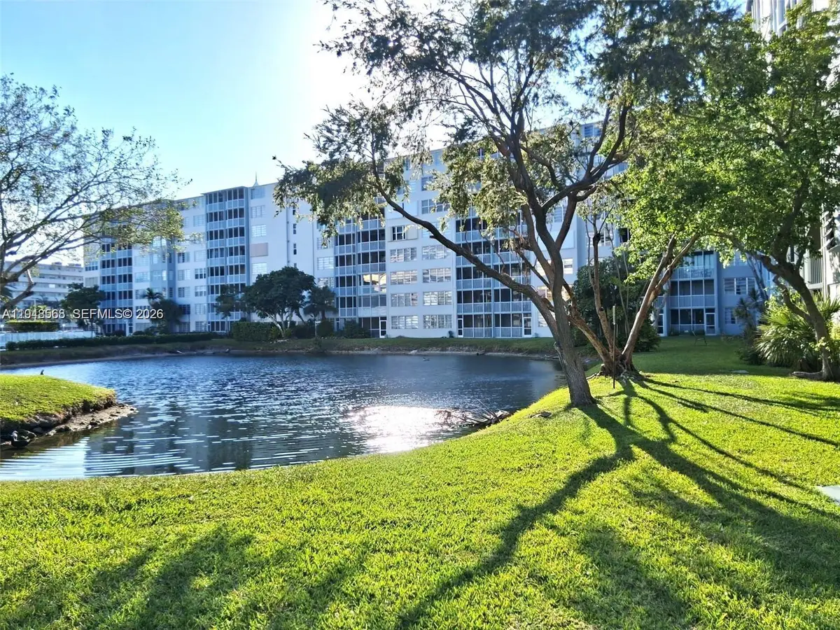 1700 NE 191st Street #202, Miami, FL 33179 - #1