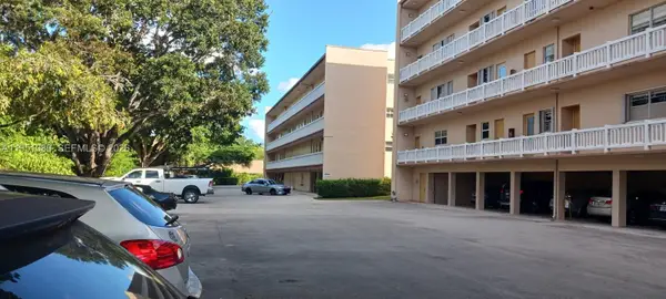 6731 Cypress Road #310, Plantation, FL 33317