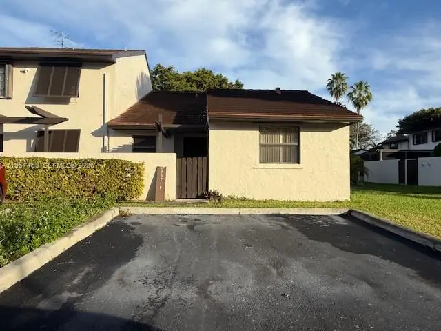 Address Withheld By Seller, Miami, FL 33186 - #1