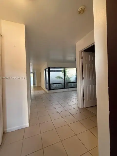Address Withheld By Seller, Miami, FL 33186 - #2