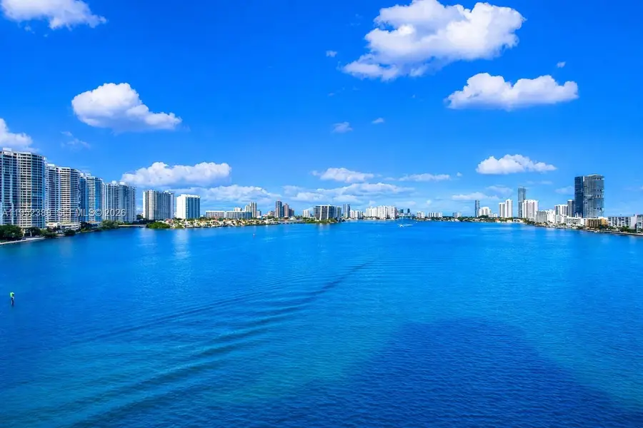 301 174th Street #1018, Sunny Isles Beach, FL 33160 - #3