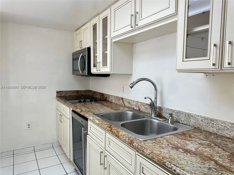 802 NW 87th Avenue #315, Miami, FL 33172 - #2
