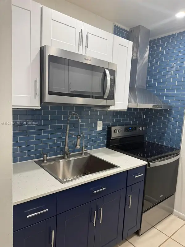2905 Pierce Street #14, Hollywood, FL 33020