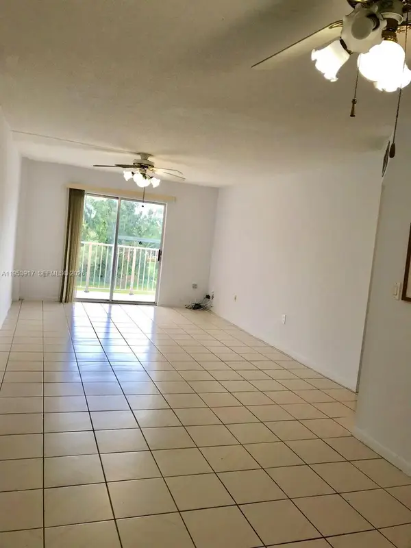 Address Withheld By Seller, North Miami Beach, FL 33160