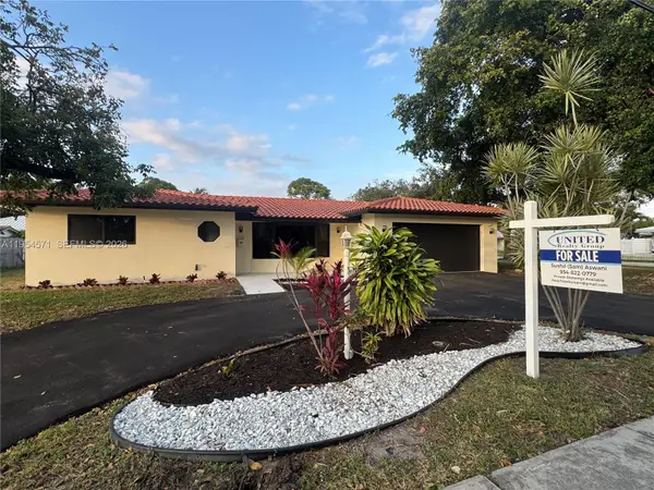 1109 SE 10th Street, Deerfield Beach, FL 33441