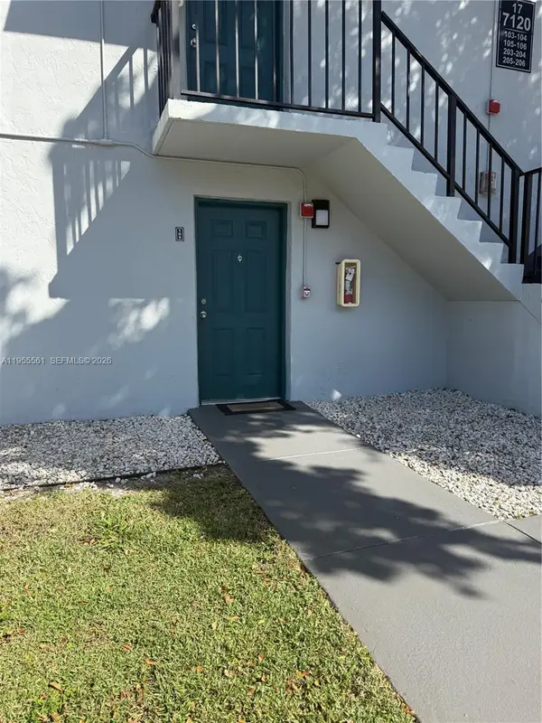 7120 NW 179th Street #105, Hialeah, FL 33015