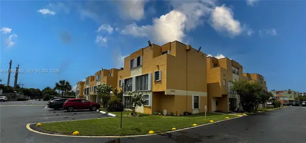 9301 SW 4th Street #114E, Miami, FL 33174