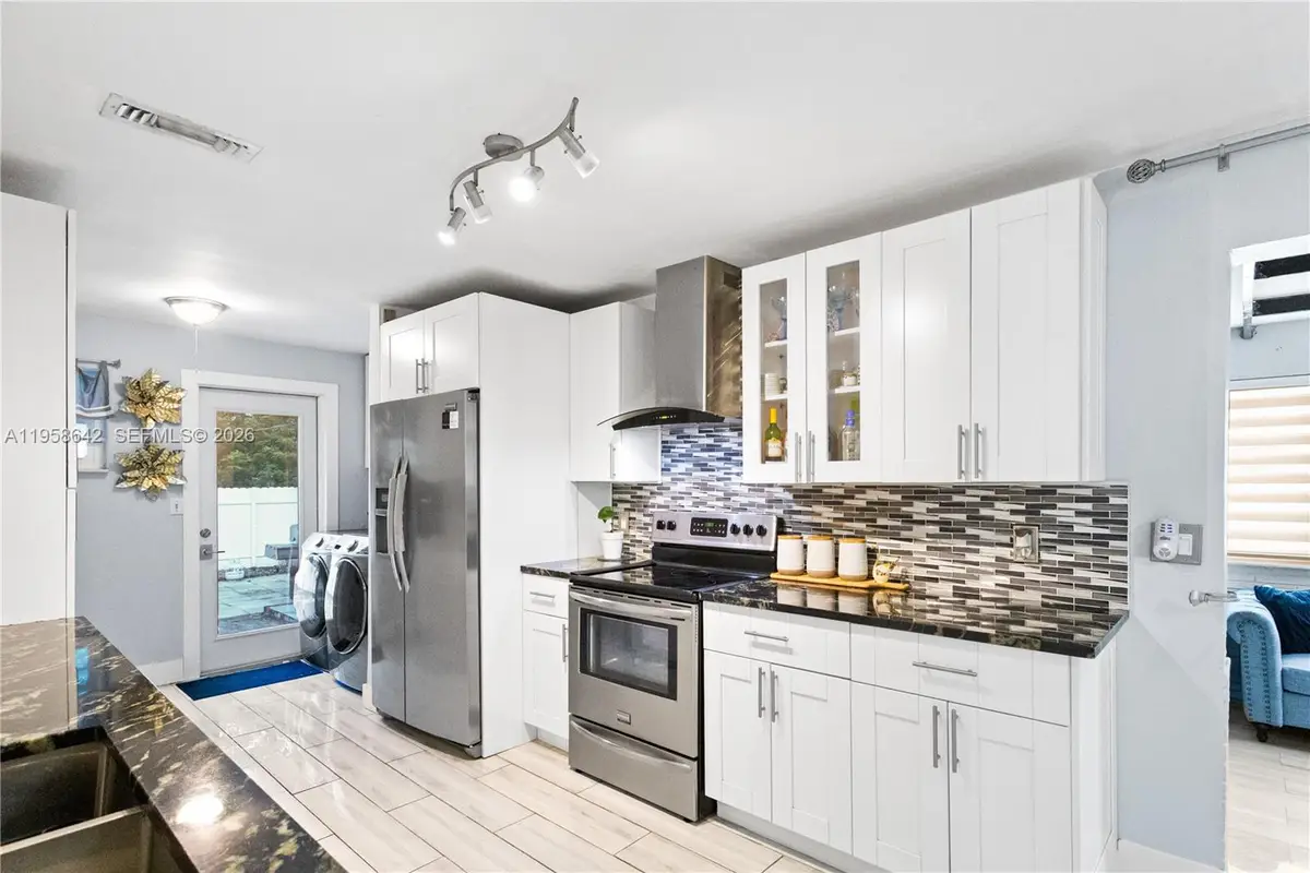 821 N 73rd Terrace, Hollywood, FL 33024 - #1