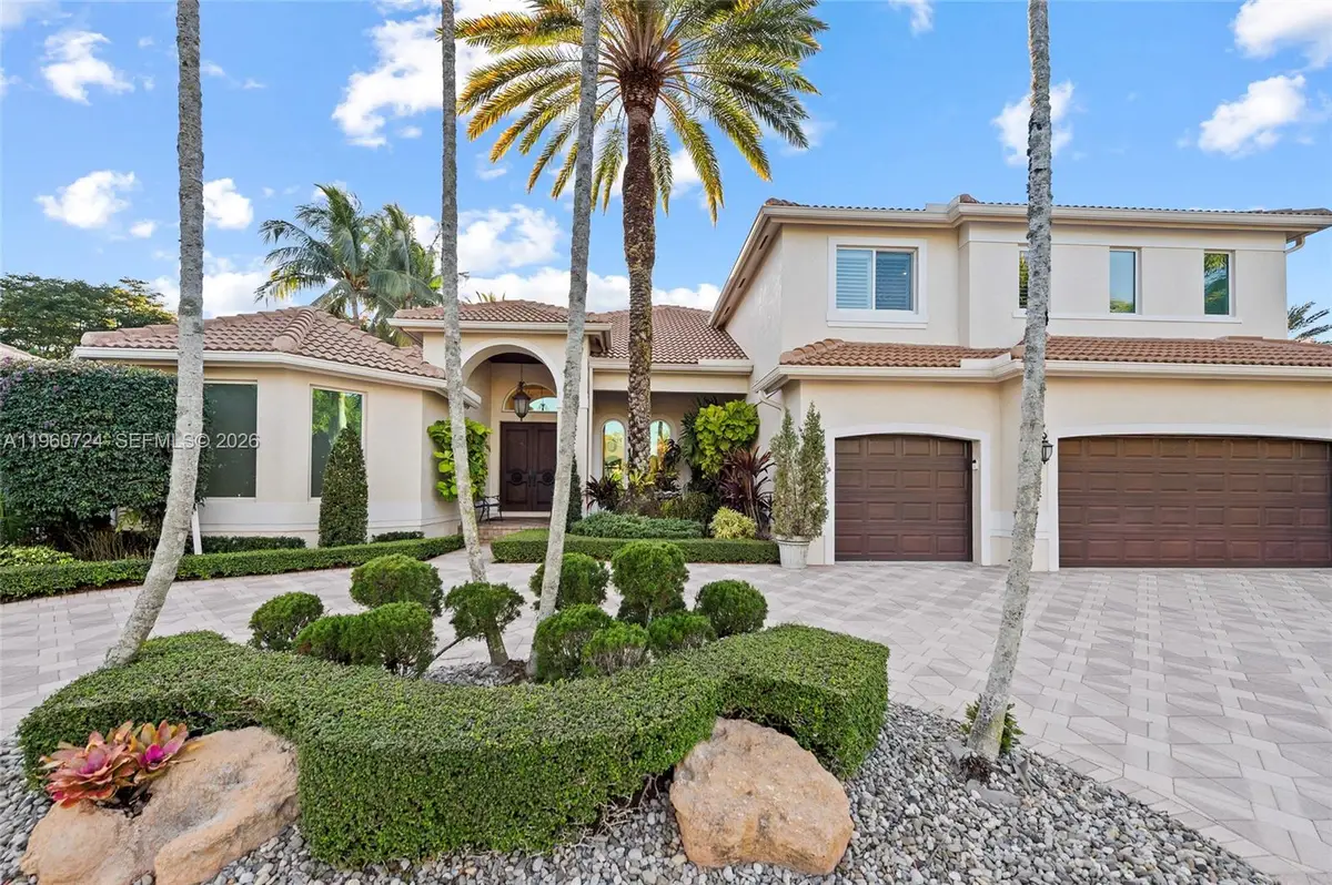 2567 Montclaire Circle, Weston, FL 33327 - #1