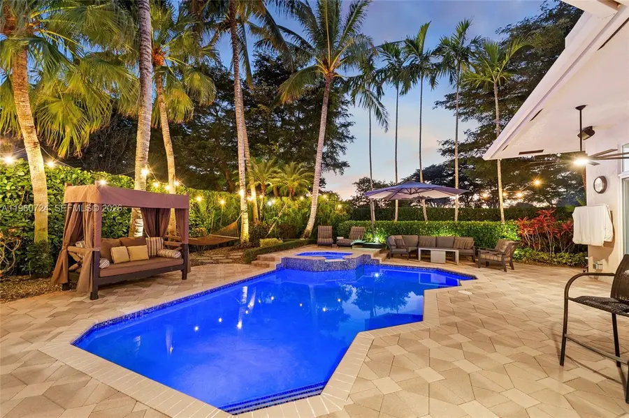 2567 Montclaire Circle, Weston, FL 33327 - #2