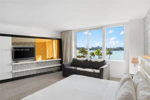 1100 W Ave 408 #408, Miami Beach, FL 33139