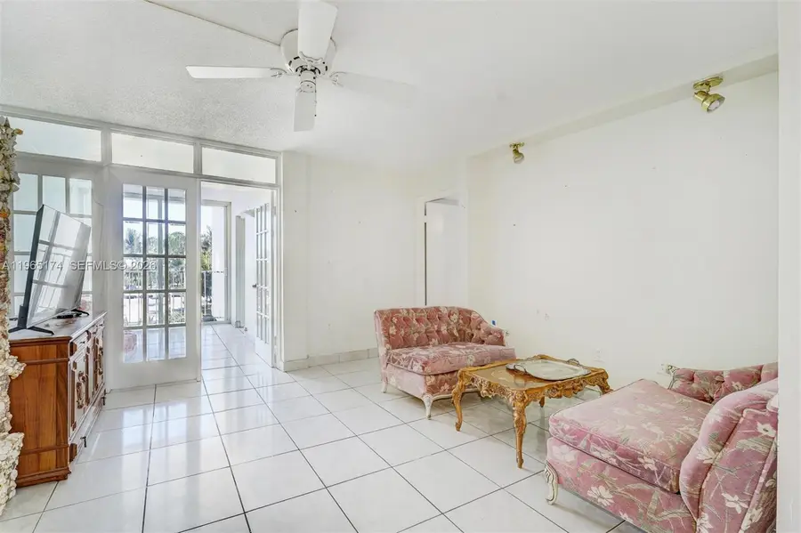 6450 Collins Avenue #202, Miami Beach, FL 33141 - #2