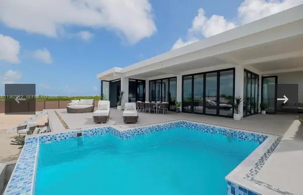 42A Barrier Reef Drive, ,  