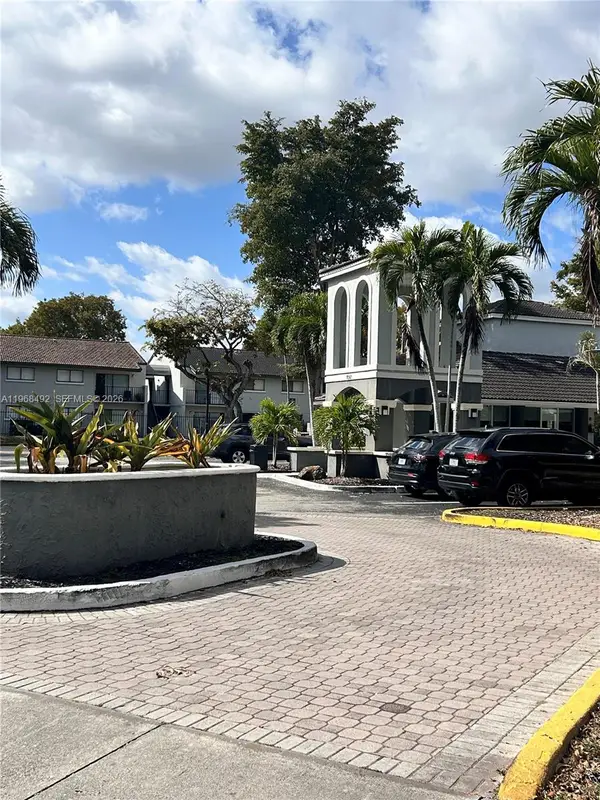 7030 NW 179th Street #205, Hialeah, FL 33015