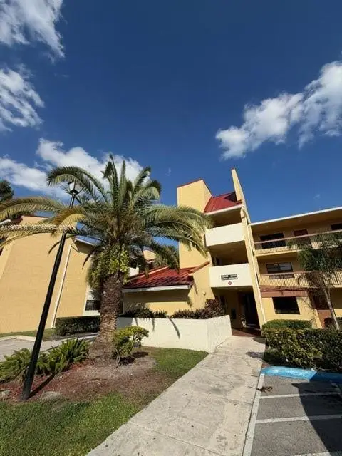 2071 Coral Ridge Drive #N204, Coral Springs, FL 33071