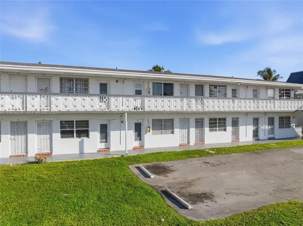15 NW 204th Street #30, Miami Gardens, FL 33169